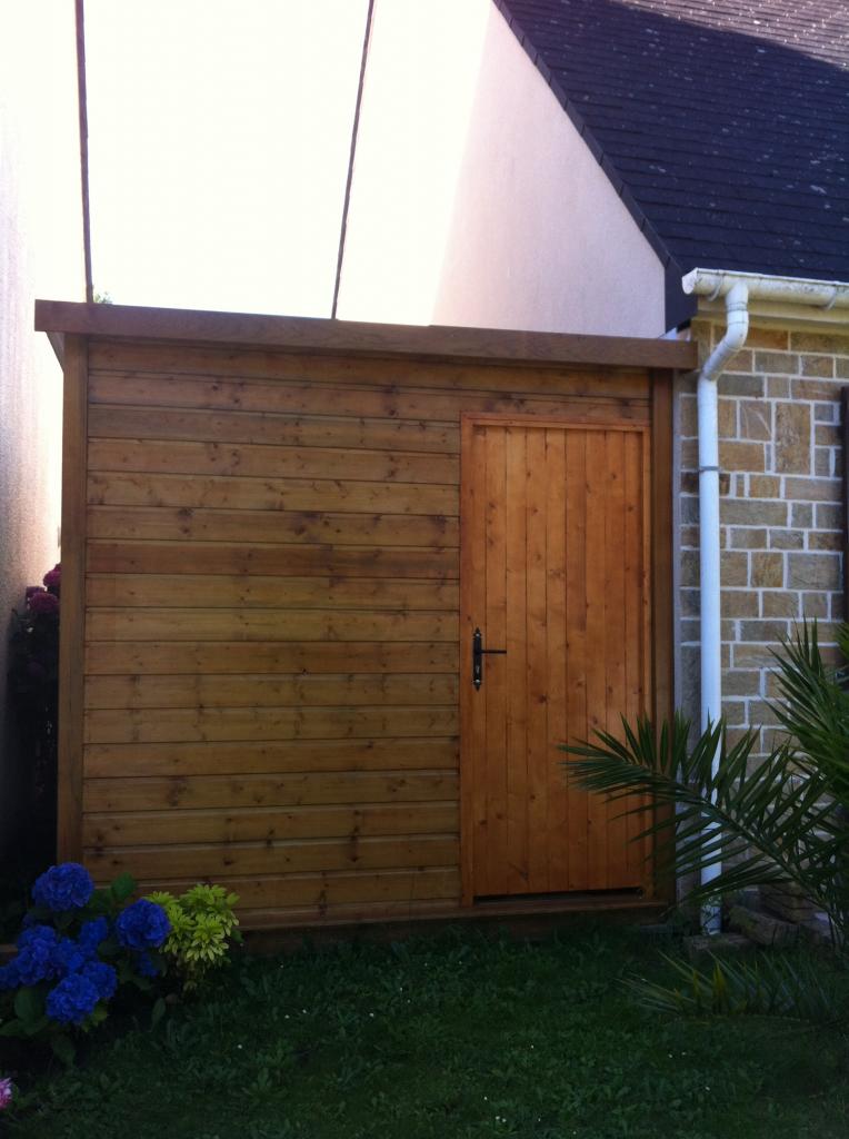 petit cabanon comme abri de jardin